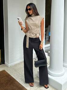 Camisa de manga corta beige, camisa formal de estilo vintage minimalista y elegante para ir a la oficina - Caqui 3 - Ver 2