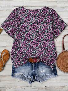 SHEIN Clasi Blusa elegante con mangas de volantes y estampado floral diminuto para mujer de talla grande, camisa versátil de verano - Rosa Fucsia - Ver 2