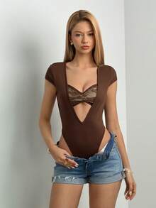 EgrlEra Women's Solid Color Contrast Lace Deep V Neck Bodysuit Golf Pastal Summer Sexy - Brown - View 4