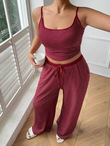 Dazy Plus Conjunto de top de camiseta ajustada a rayas y pantalones de pijama holgados, ropa de estar en casa para mujer talla grande primavera/verano - Rojo - Ver 4