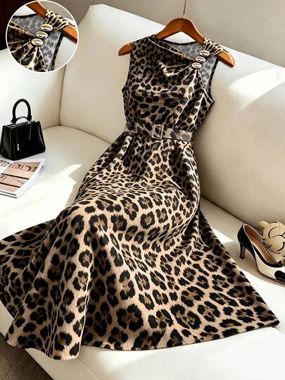 GlowEve CURVE Plus Size Women's Fashionable & Elegant Leopard Print Sleeveless A-Line Dress With Decorative Buttons, Color Blocking Waist Belt, Spring/Summer