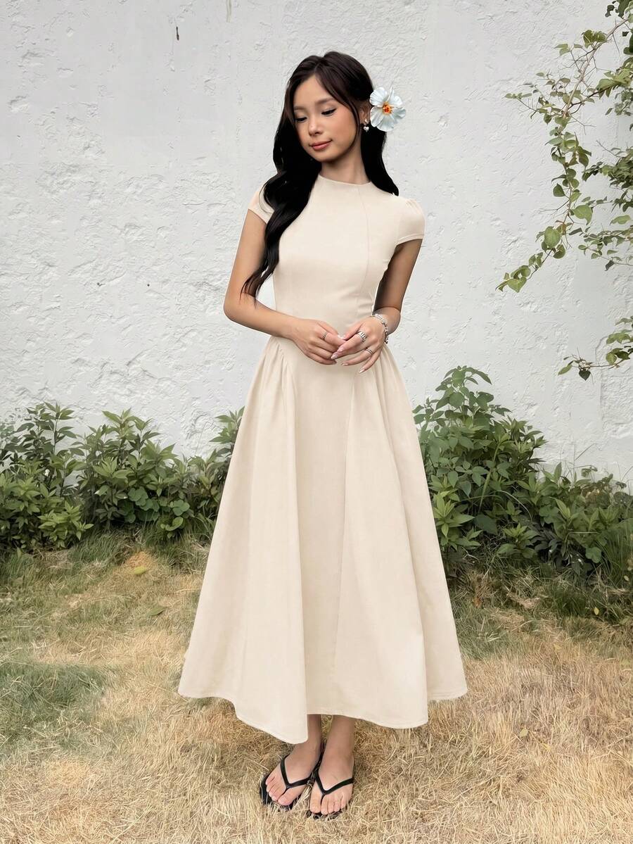 SHEIN 少女休闲简约舒适收腰纯色连衣裙 - 杏色 - 查看 1