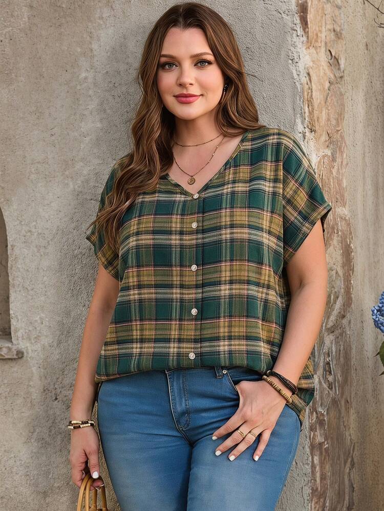Plus Size Women Short Sleeve Single-Breasted Casual Plaid Shirt