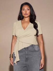 SHEIN BAE 大码女式V领短袖咖啡棕色金属扣装饰修身T恤 - 白色 - 查看 6