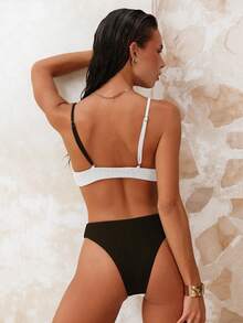 Swim Chiccia Bikini de tirantes finos con decoración de anillos de contraste - Blanco y Negro - Ver 2