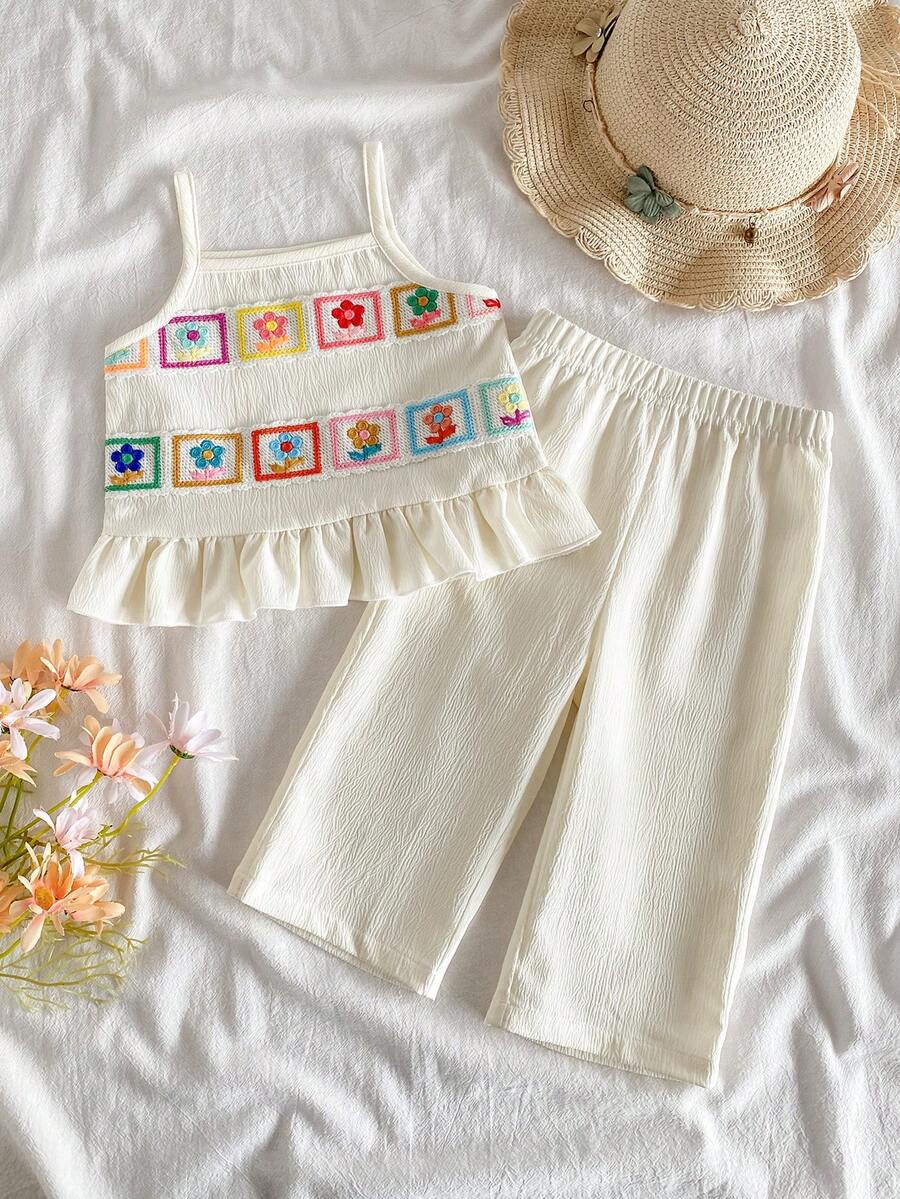 SHEIN Vintaside Kids 2件組女嬰白色夏季可愛度假風紋理布料鉤編花卉圖案上衣與褲子套裝,優雅韓風女嬰套裝 - 杏色 - 查看 1