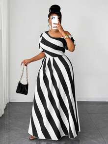 Maweii Vestido Listrado com Ombro Assimétrico Sexy Plus Size - Preto e Branco - Visão 1