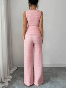 SHEIN Elenzya Bộ trang phục nữ mùa xuân/hè mới, thanh lịch, lãng mạn, nhẹ nhàng kiểu Pháp, đa năng, thời trang công sở, thiết kế tối giản, chất liệu cao cấp có họa tiết, cúc giả ngọc trai, không tay, eo ôm, kết hợp với quần ống rộng cạp cao thời trang giúp thon gọn vóc dáng. - Hồng - Xem 2