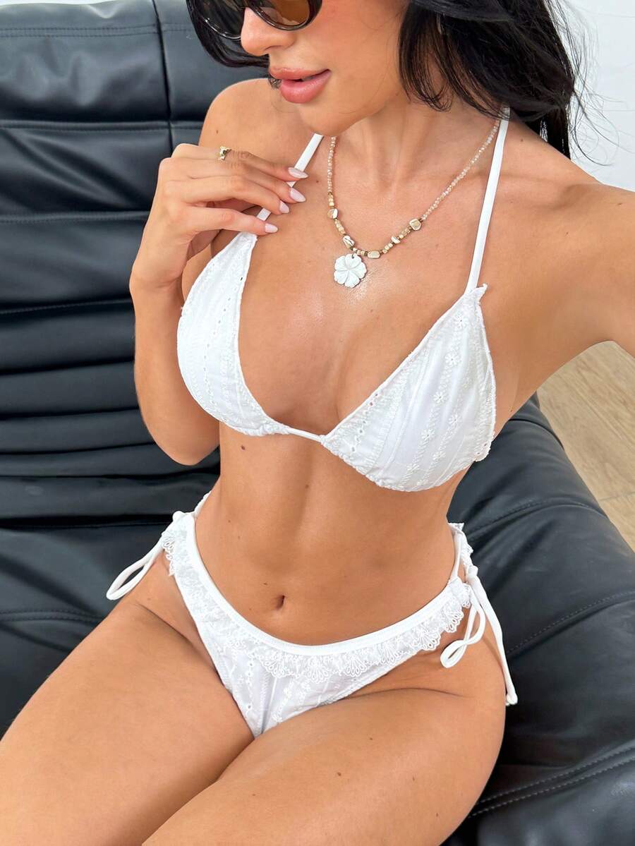 Women's French White Summer Vacation Beach Sexy Hollow Lace Triangle Bikini Set, Sweet Ruffle Split Swimwear - White - View 1