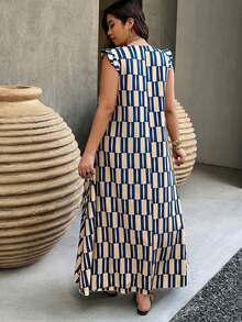 SHEIN LUNE CURVE 卡其色印花V领长款A字连衣裙。适合日常工作、休闲度假、外出逛街和参加派对。有大码可选，是一款春夏连衣裙。 - 彩色 - 查看 2