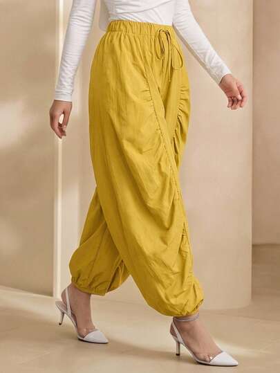 Graceveil Women's Fashionable Solid-Color Loose Casual Pants, With Pleated Design, Large Pockets, Elastic Waist, Wide-Leg Fit, Suitable For Daily Wear As Solid-Colored Pants