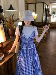 Bộ đồ hai mảnh gồm áo hai dây kẻ caro và chân váy chữ A dành cho nữ, phong cách Hàn Quốc tươi trẻ cho kỳ nghỉ. - Màu xanh lam - Xem 9