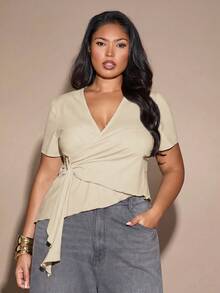 SHEIN BAE 大码女式V领短袖咖啡棕色金属扣装饰修身T恤 - 白色 - 查看 7