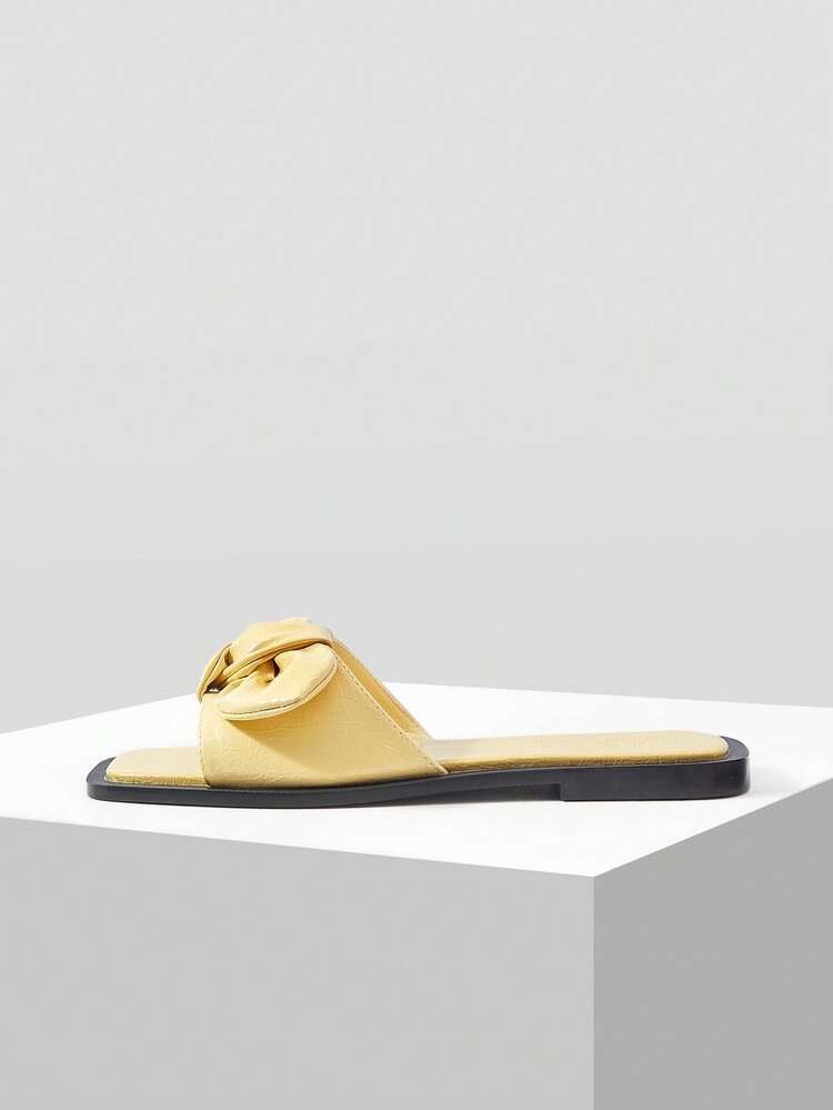 WOMEN SHOES NEW FRENCH BOW FLAT BOTTOM SQUARE TOE SANDALS, LIGHT YELLOW VERSATILE COMFORTABLE AND LIGHTWEIGHT SLIP-ON FAIRY WIND BEACH VACATION STYLE SIMPLE HIGH-END TEMPERAMENT ELEGANT SANDALS