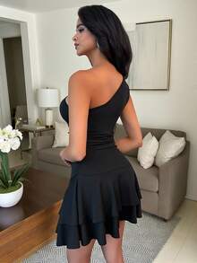 Vavine Women's Black Asymmetrical Shoulder Ruched Waist Double Ruffle Hem Short Dress - Black - View 2