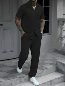 Manfinity CasualCool 男士休闲纯色纹理短袖衬衫搭配抽绳腰宽松直筒裤两件套，男士两件套服装，男装，舒适套装 - 黑色 - 查看 3