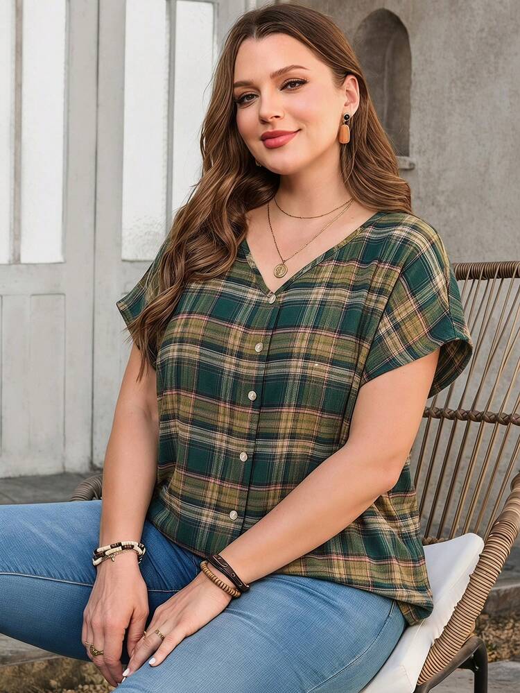Plus Size Women Short Sleeve Single-Breasted Casual Plaid Shirt