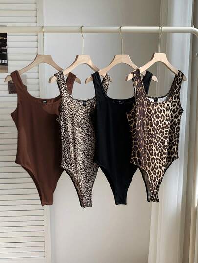 Comfortcana Bộ đồ 4 món cỡ lớn mùa hè họa tiết da báo retro phối màu tương phản, áo tank top và áo liền thân cỡ lớn họa tiết da báo.