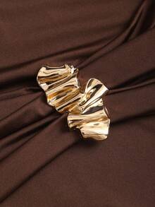 Sweetra Women's Metal Decor Ruched Shoulder Fashion T-Shirt - Coffee Brown - View 5