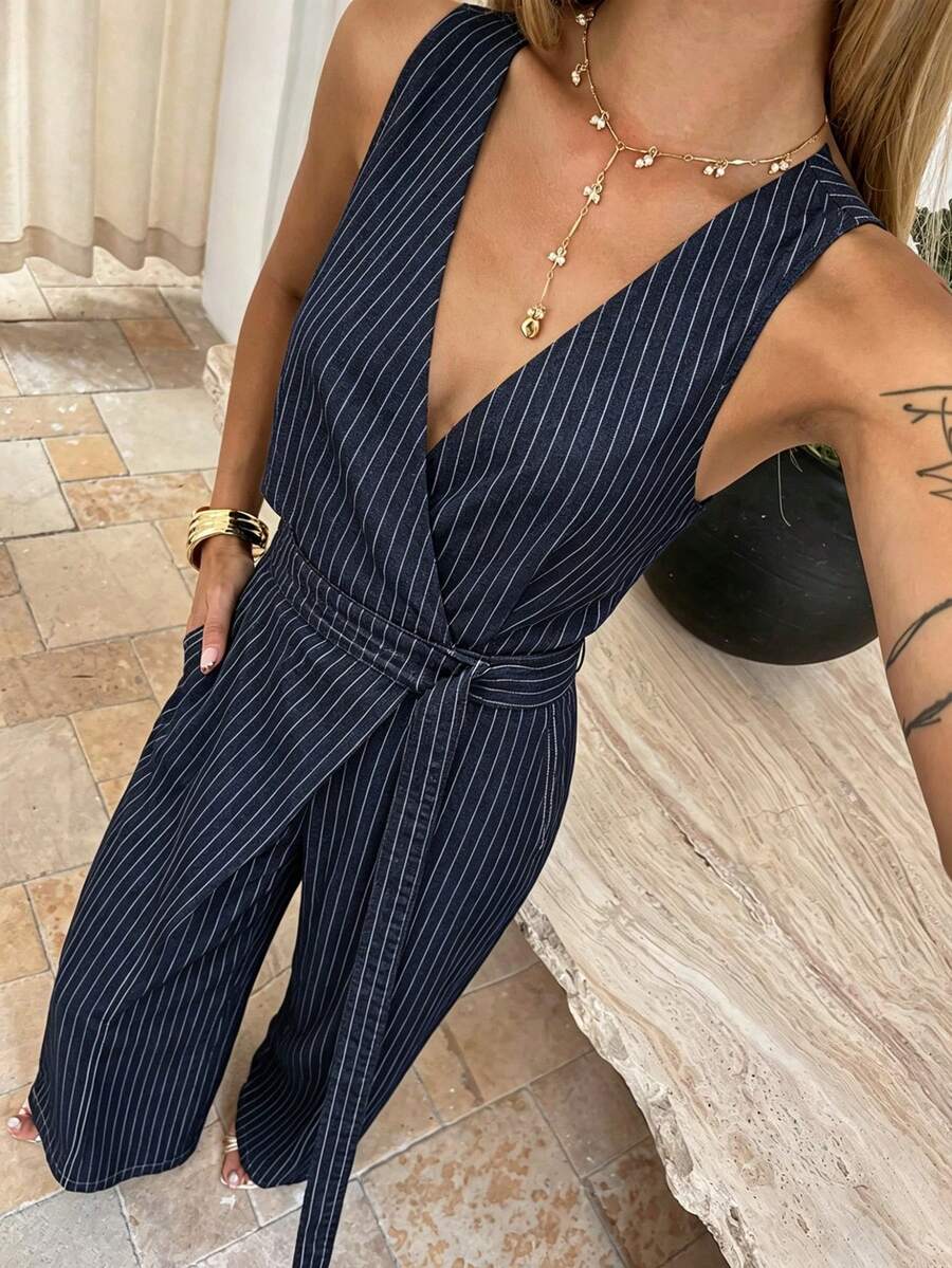 Quần yếm denim dáng rộng cổ chữ V kẻ sọc màu xanh hải quân dành cho nữ và áo liền quần. - Màu xanh lam - Xem 1