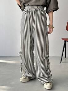 FRIFUL Quần nữ casual kẻ sọc phối nhiều mảnh - Đen và trắng - Xem 4