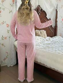 SHEIN Conjunto de pijama de mujer casual con cuello redondo, manga larga y estampado de rayas suelto - Rosa Pálido - Ver 2