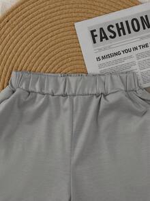 SHEIN Genkimix Kids 男童休闲运动日常穿着套装，包括圆领宽松字母印花短袖T恤和松紧腰宽松字母印花短裤，夏季男童篮球服 - 杏色 - 查看 6