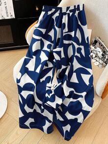 GlowEve CURVE Plus Size Women's Asymmetric Printed Decor Hat & Wide Leg Pants Set, Casual Vacation & Commuting Style, Spring & Summer - Blue - View 2