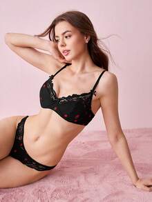 1 bộ đồ lót ren viền in họa tiết dâu tây đen cho nữ - màu đen - Xem 8