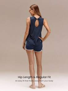 GLOWMODE TENCEL™-Linen Max Motivation 及臀长度常规版型 A 字扭结镂空圆领背心，适合度假、夏季旅行、海滩日常休闲穿着 - Dark Blue - 查看 2