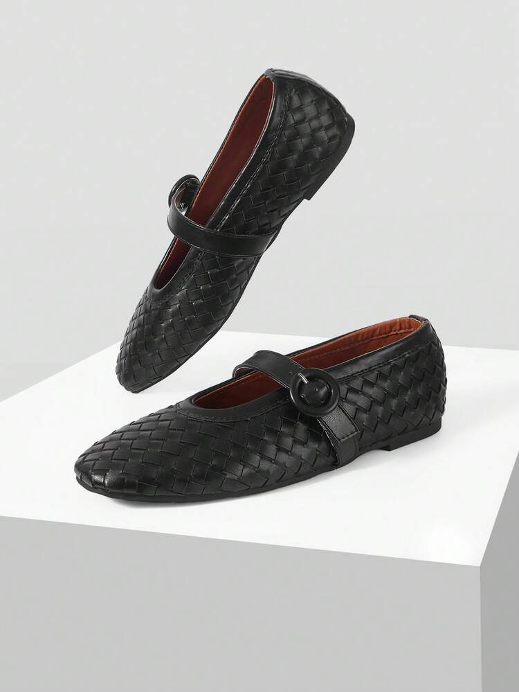 WOMEN'S ELEGANT COMMUTING VERSATILE BLACK WOVEN ADJUSTABLE BUCKLE FLAT SHOES