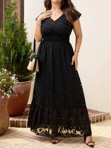 SHEIN LUNE 大码女式V领印花简约长款休闲连衣裙，波西米亚风夏季休闲装，复古富家女夏季穿搭，春假狂欢派对穿搭，音乐节春假穿搭，2025仲夏日穿搭，毕业礼服，婚礼宾客礼服，女士度假穿搭，女士沙滩装，女士节日吊带裙，女士生日礼服 - 黑色 - 查看 7