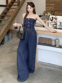 DAZY Bộ jumpsuit denim nữ màu trơn, không dây vai, kiểu dáng casual, có túi hai bên. - Rửa tối - Xem 5