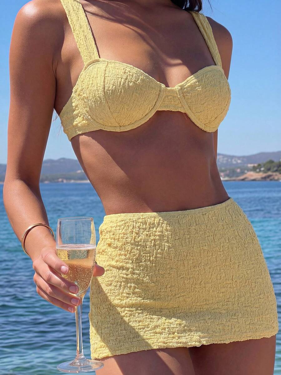 Bonvoyette Bộ bikini nữ mùa Xuân/Hè 2026 mới, chất liệu vải bong bóng, màu vàng nhạt, có gọng nâng ngực, vải có họa tiết, bộ đồ bơi gợi cảm. - Màu vàng - Xem 1