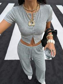 SHEIN EZwear Bộ áo croptop và quần màu xám nhạt cài cúc phía trước dành cho nữ. - Màu Xám nhạt - Xem 9