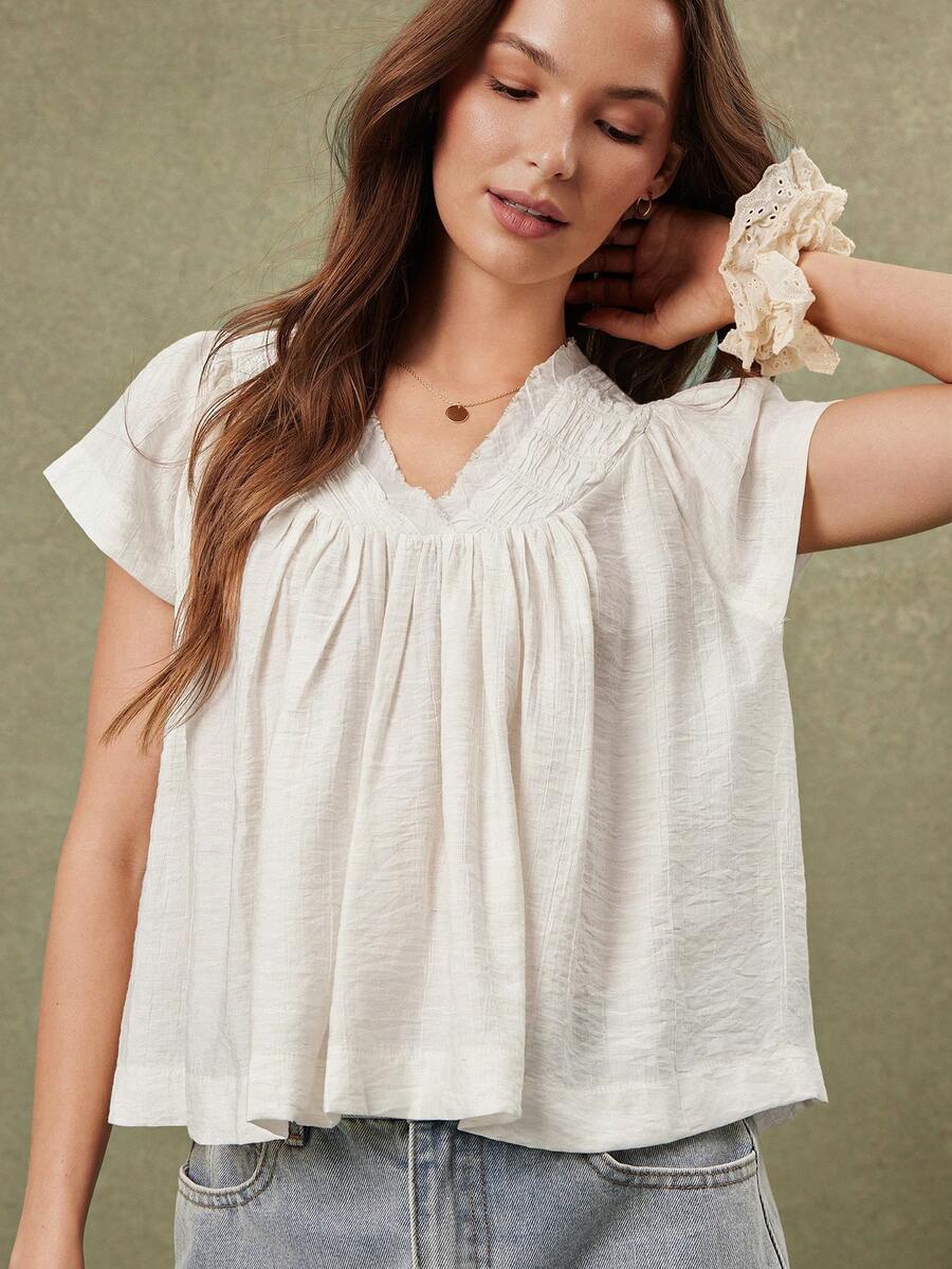 WESTFADE Blusa bohemia de mujer con cuello en V, mangas cortas y diseño fluido con smock - Blanco - Ver 1
