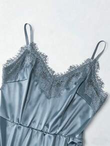 Franclia 女士夏季中长款V领无袖连衣裙，撞色花卉装饰，A字廓形，收腰设计，左侧开衩下摆，针织面料，修身时尚性感，适合日常穿着 - 霧霾藍 - 查看 6