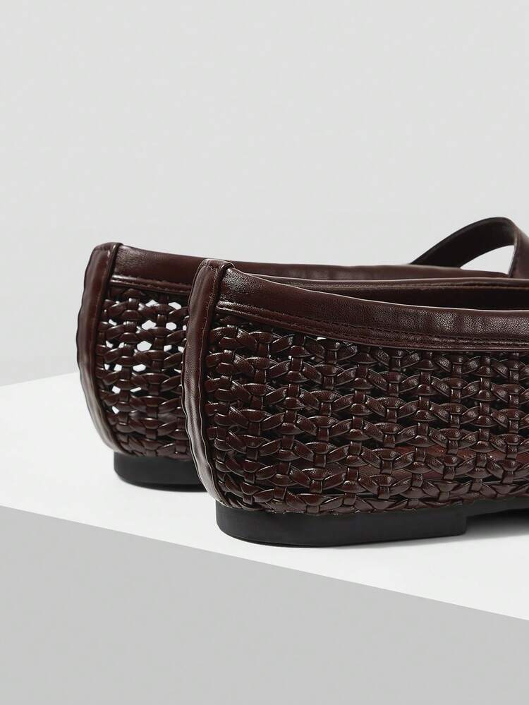 SPRING AND SUMMER NEW FRENCH BROWN FASHION RETRO HOLLOW WOVEN FISHING NET SHOES WOMEN'S BALLET SHOES SQUARE HEAD FLAT MARY JANE SHOES LIGHT AND COMFORTABLE MULTI-FUNCTIONAL BREATHABLE WEAR-RESISTANT DOES NOT HURT FEET CASUAL TEMPERAMENT HIGH-END BEACH SHOES