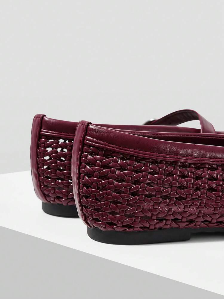 SPRING AND SUMMER NEW FRENCH GOLD FASHION RETRO HOLLOW WOVEN FISHING NET SHOES WOMEN'S WORD WITH BALLET SHOES SQUARE TOE FLAT BOTTOM MARY JANE LIGHT, COMFORTABLE AND VERSATILE, BREATHABLE AND WEAR-RESISTANT, DOES NOT HURT THE FEET, CASUAL TEMPERAMENT, HIGH-END BEACH SHOES