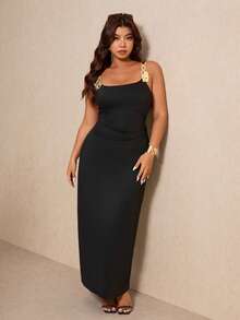 Elaquor Schwarzes Kleid in Große Größen, tailliertes extra langes Kleid, Große Größen Hochzeits-/Brautjungfernkleid mit Metallschulterdekoration - Schwarz - Übersicht 8