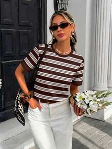 SHEIN Frenchy Áo thun ngắn tay dáng rộng, cổ tròn, phối màu tương phản, phong cách retro tối giản dành cho nữ, thích hợp cho các buổi đi chơi, phong cách đường phố, thanh lịch và lãng mạn, kỳ nghỉ biển, tiệc cưới, mặc nhà, phong cách Bohemian Chic. - Nhiều màu - Xem 6