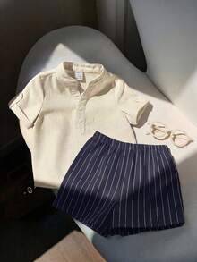 SHEIN LMoss Kids 2件套男婴夏季可爱休闲立领蓝色短袖衬衫和条纹弹力腰短裤套装，适合生日派对、晚宴、演出、婚礼、迎婴派对、一周岁生日庆祝活动。 - 藏蓝色 - 查看 5