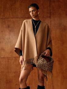 PREMIUM Abrigo oversize con mangas tipo murciélago y ribete de flecos de lana - Camel - Ver 5