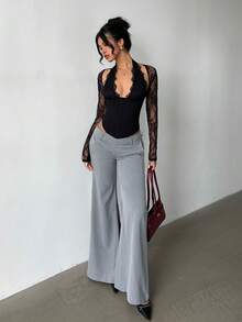 SHEIN Tall CURVE Áo kiểu gợi cảm cổ chữ V khoét sâu phối ren tương phản dành cho nữ cỡ lớn - màu đen - Xem 4