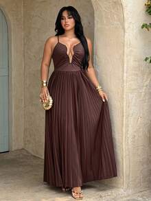 Rustia 法式浪漫镂空褶皱高端度假旅行沙滩吊带长裙 - 咖啡棕 - 查看 4