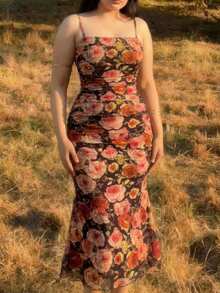 SHEIN MOD Đầm cỡ lớn kiểu vintage thập niên 70 in họa tiết hoa sơn dầu, xếp ly – dáng ôm, đuôi cá, thích hợp cho hẹn hò, tiệc tùng, dạ hội và lễ hội theo phong cách quý phái. - màu nâu - Xem 5