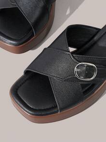 Styleloop Giày nữ mũi vuông đế da PU thiết kế quai chéo trang trí khóa cài, thời trang, đơn giản, thoáng khí và thoải mái, thích hợp cho các bữa tiệc và tiệc tùng hàng ngày, kết hợp với gót hở và sandal, phong cách bohemian, không khí nghỉ dưỡng, trang phục mùa hè, vật dụng không thể thiếu khi đi du lịch. - màu đen - Xem 6