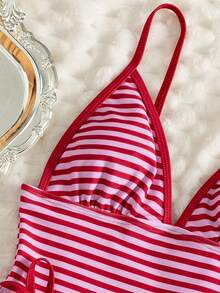 Swim Mod Bộ 2 món đồ bơi gồm áo hai dây và bikini in họa tiết sọc, dây đeo điều chỉnh được, gợi cảm và thanh lịch, thích hợp cho bãi biển và tiệc bể bơi. - Nhiều màu - Xem 3