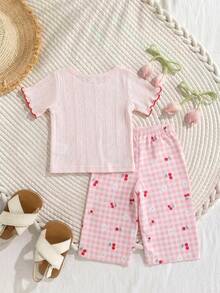 SHEIN Playful Pals 女婴樱桃装饰圆领T恤和格子花卉印花休闲裤套装 - 粉色 - 查看 3