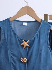 SHEIN 2pcs/Set Girls' Denim Effect Camisole And Pants Set,Ocean-Themed Metal Asymmetrical Buckle,Aqua Blue,Summer,Casual,Vacation,Holiday Minimalist Outfit - Blue - View 4